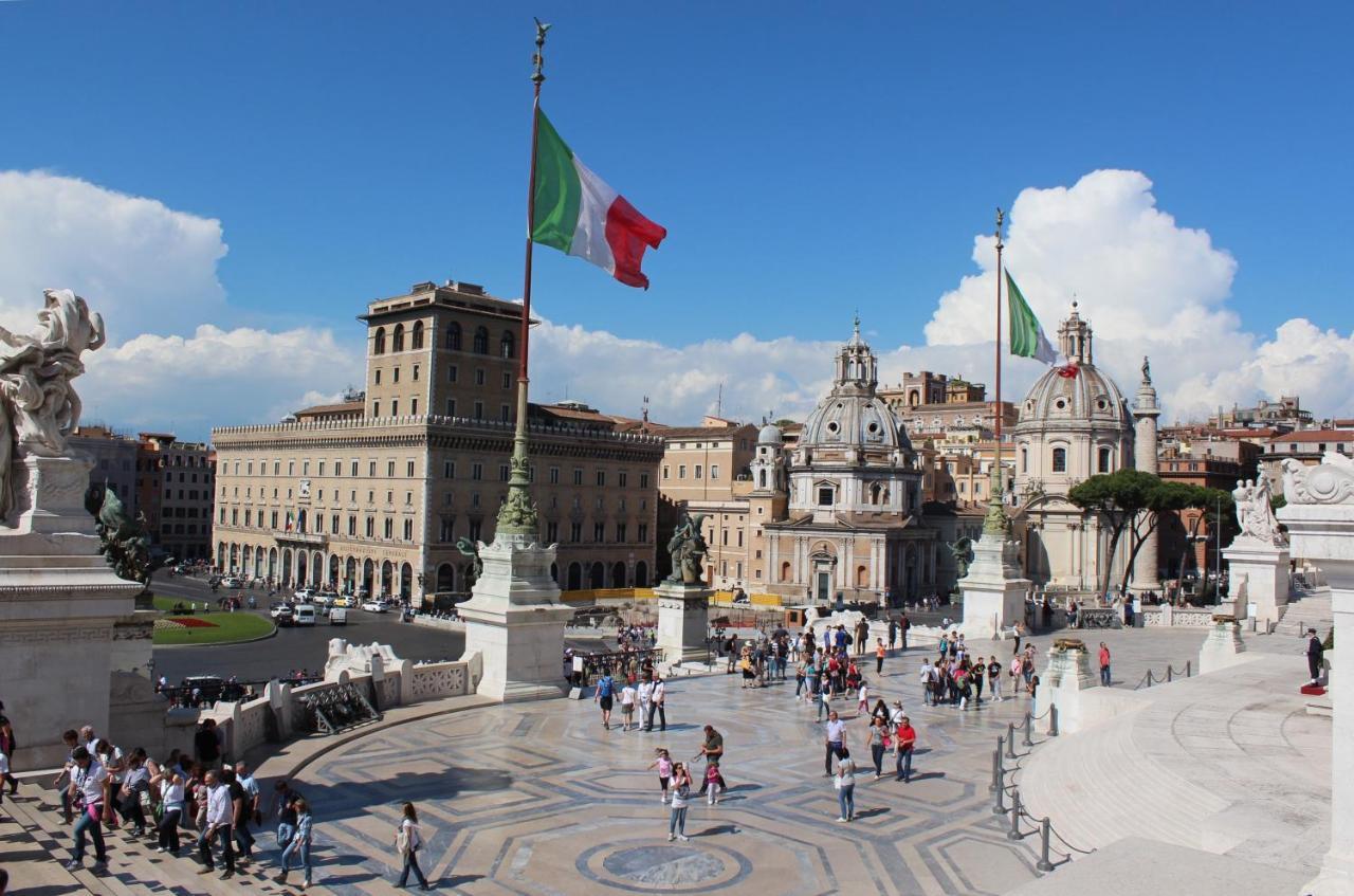 Blue Star Luxury Apartment San Giovanni - Colosseo روما المظهر الخارجي الصورة